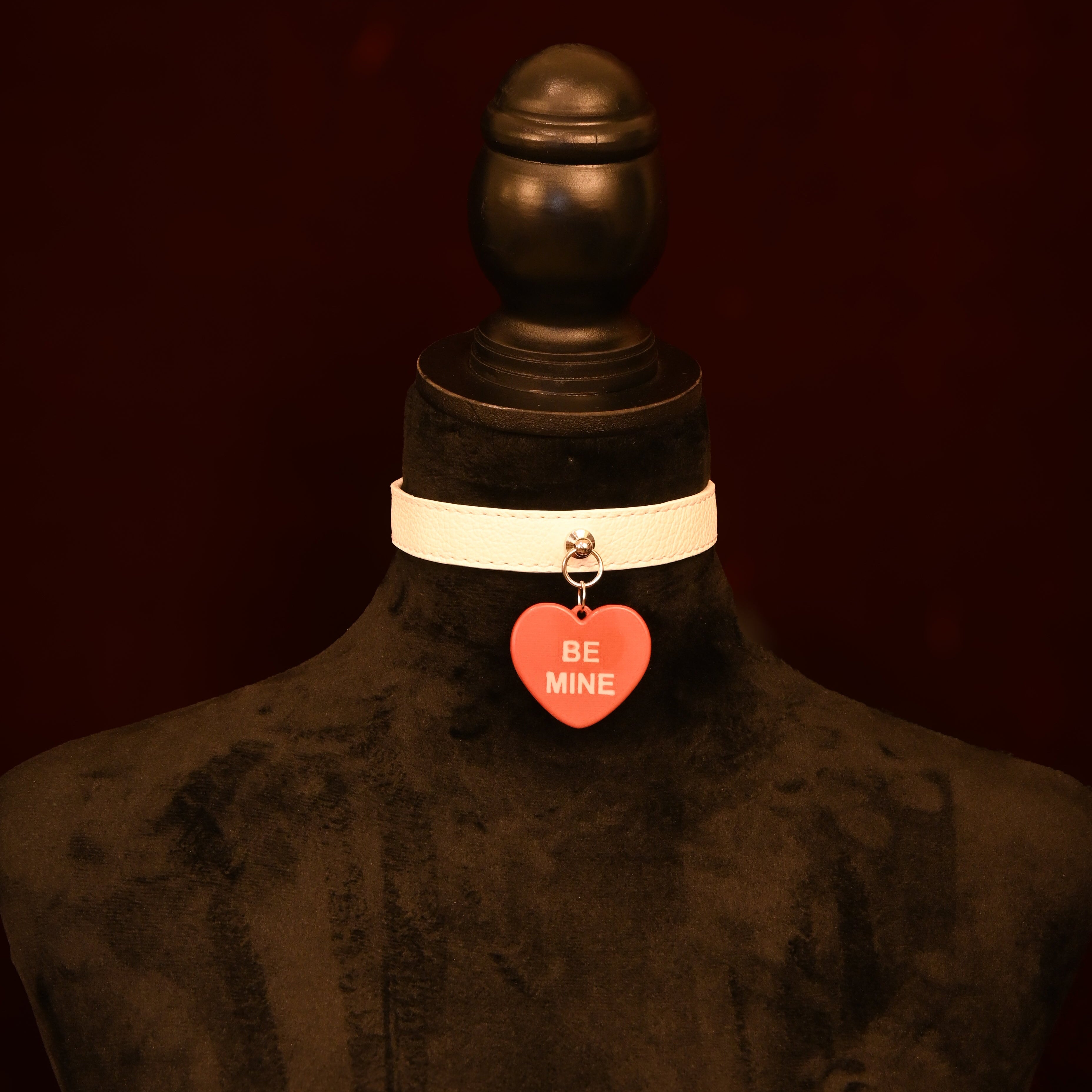 Conversation Heart Collar