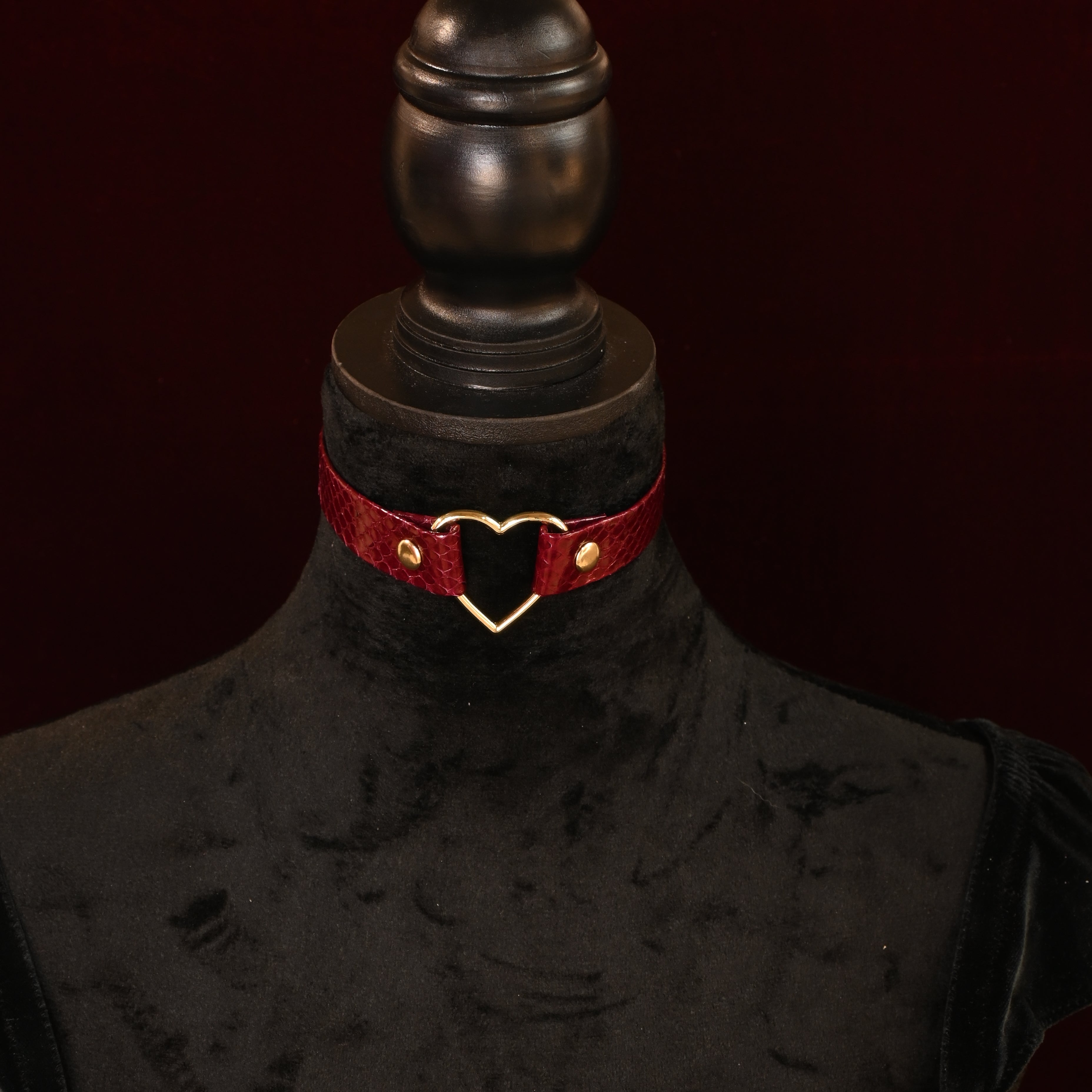 Viper's Kiss Collar image 0