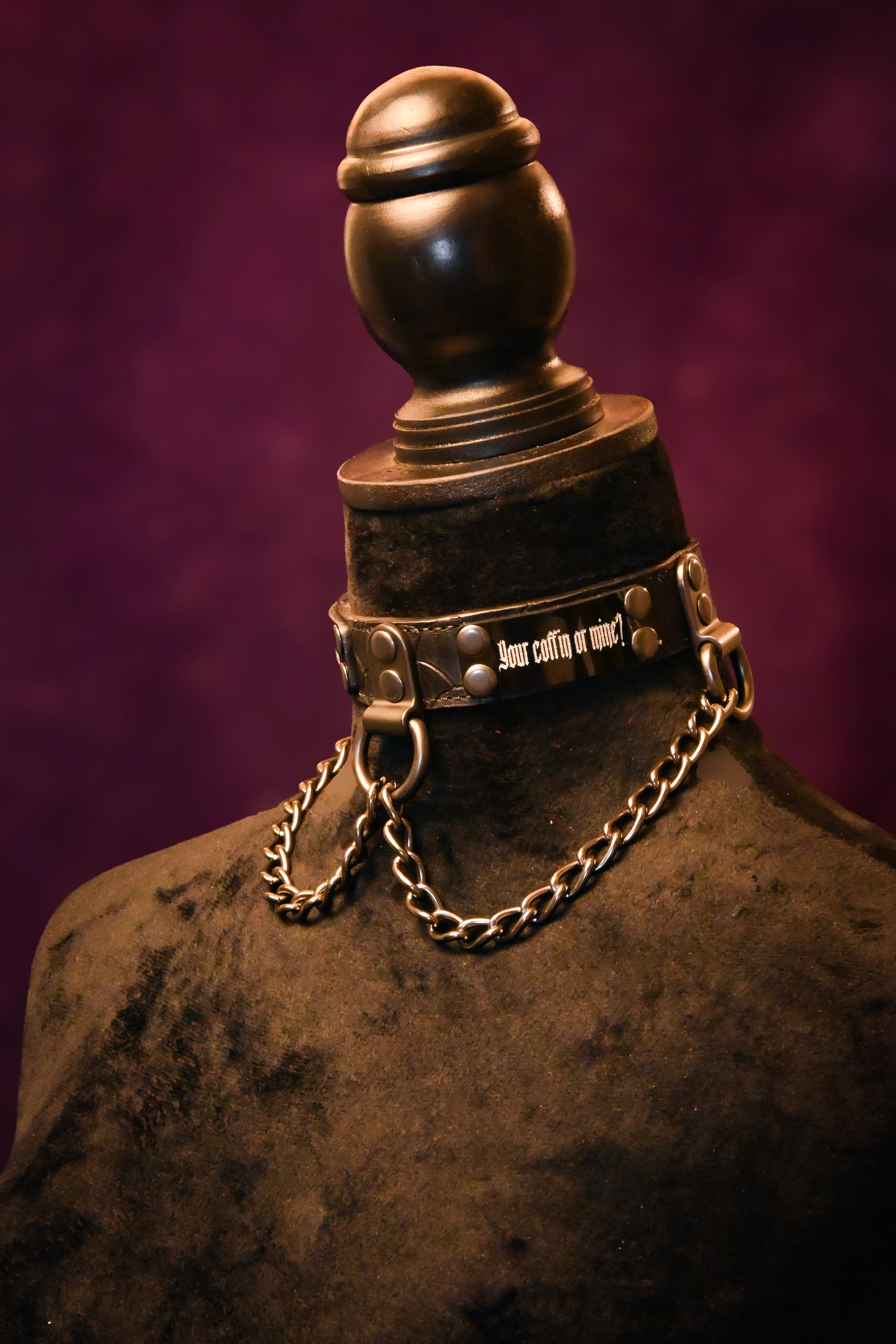 Black Scale Embossed Leather with Gunmetal Chain Name Plate Collar
