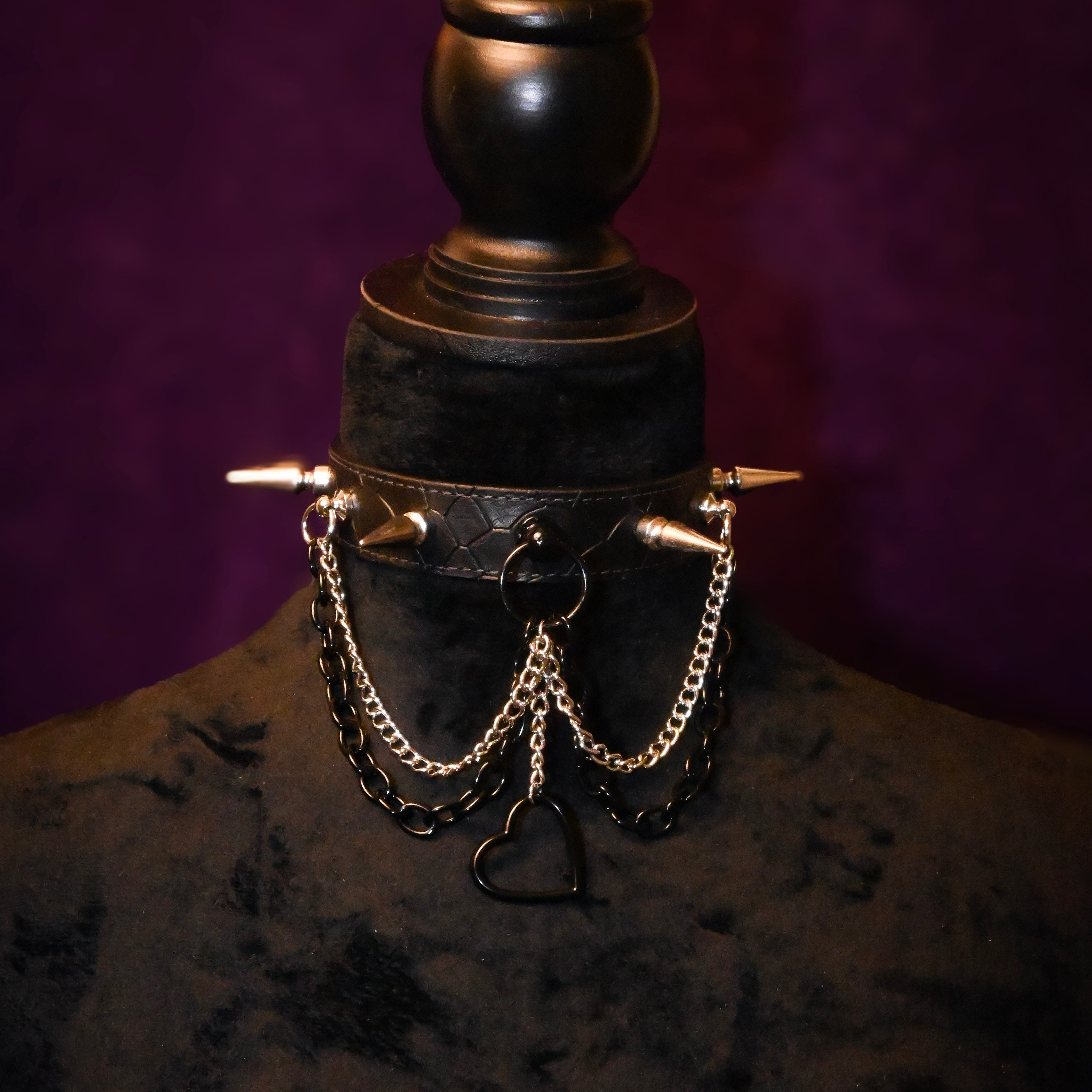 Black Scale Embossed Leather Spikes and Chains Collar